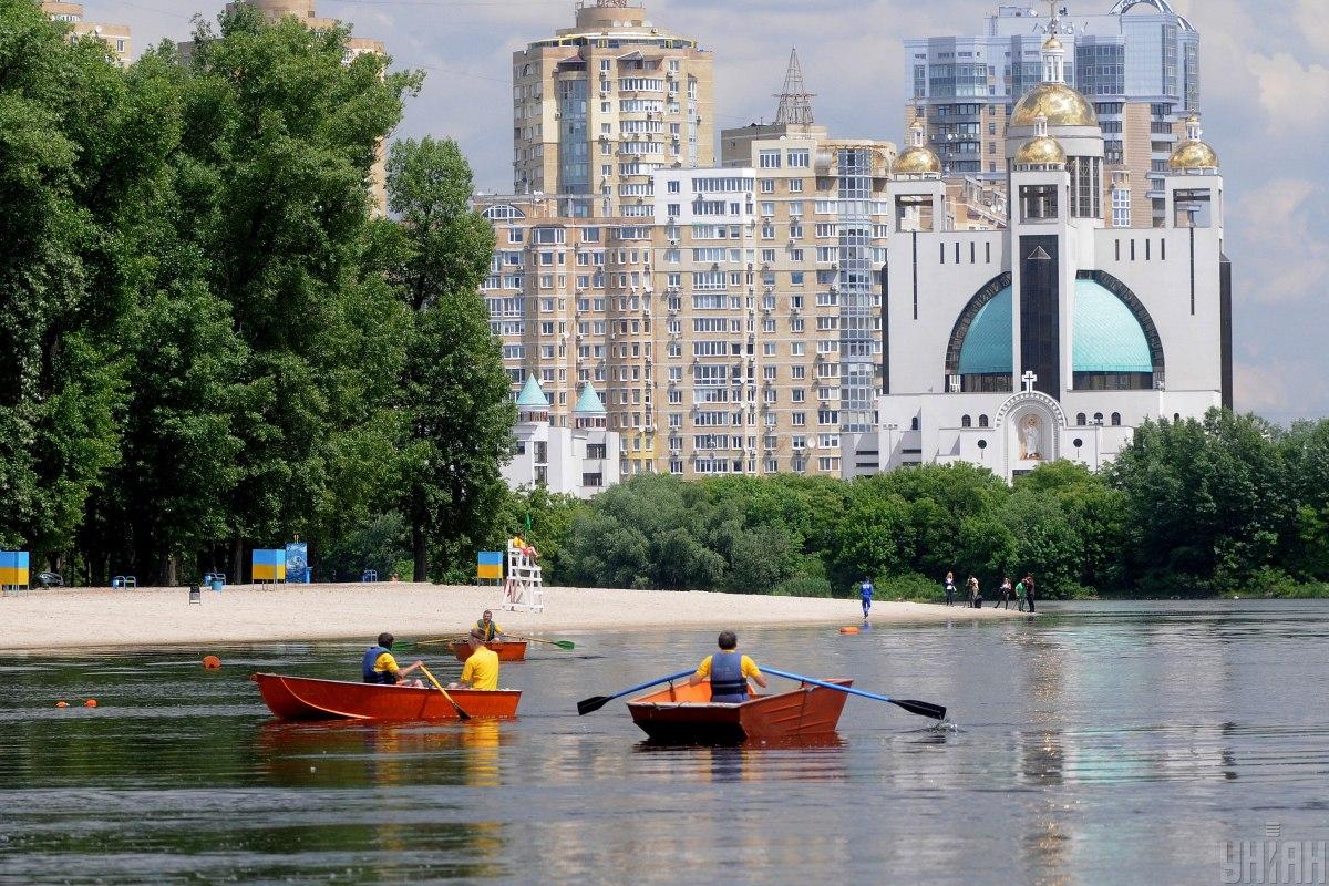 Директора київського «Гідропарку» попався на хабарі / фото УНІАН Директора київського «Гідропарку» попався на хабарі / фото УНІАН