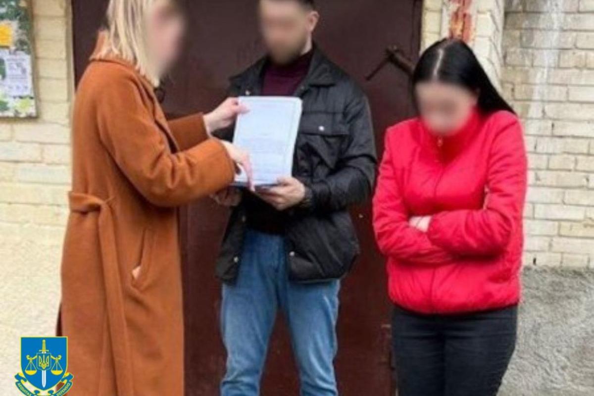На Волині жінка продала 11-місячного малюка подруги за вражаючу суму / фото Волинська обласна прокуратура На Волині жінка продала 11-місячного малюка подруги за вражаючу суму / фото Волинська обласна прокуратура