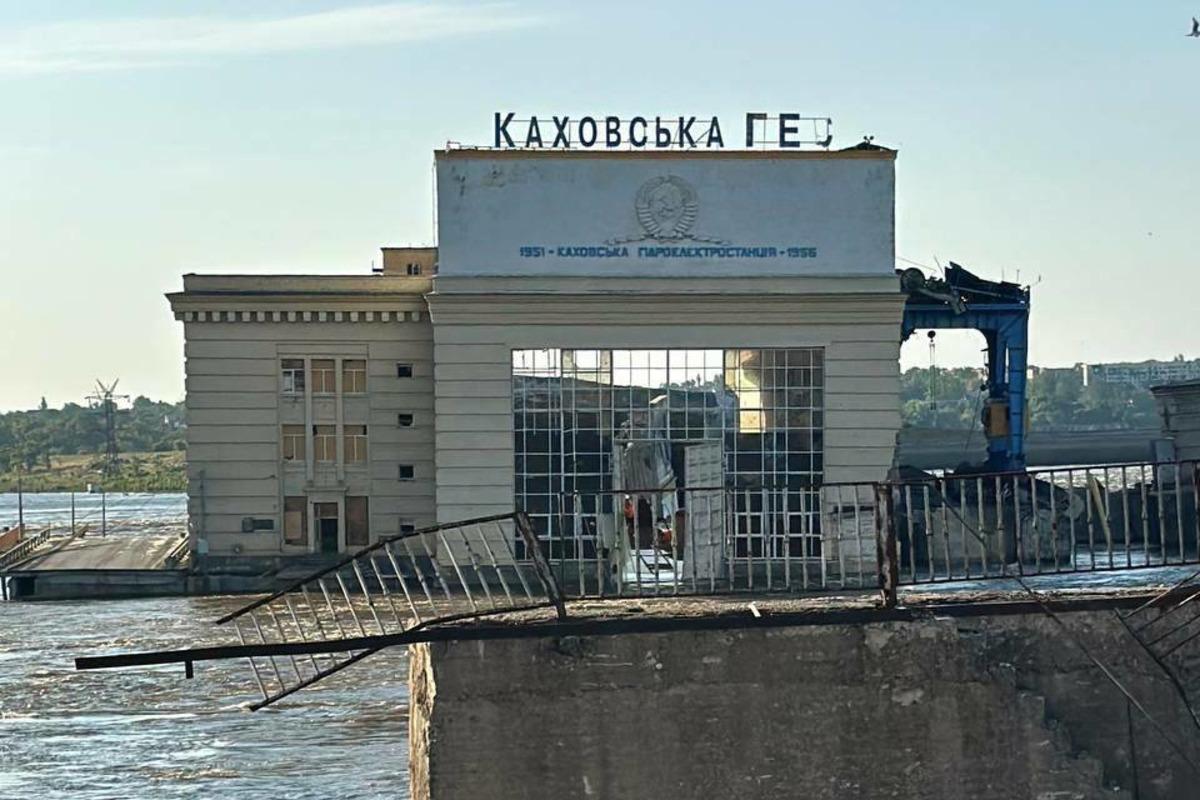 Каховська ГЕС 10 червня 2023 року / фото Укргідроенерго