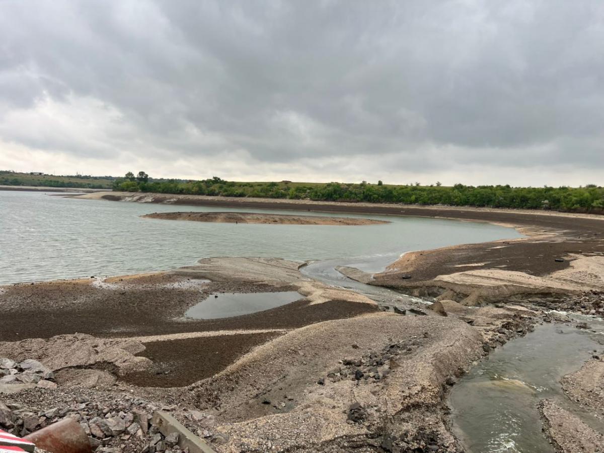 С Каховского водохранилища потеряно уже три четверти воды / фото Миндовколья С Каховского водохранилища потеряно уже три четверти воды / фото Миндовколья