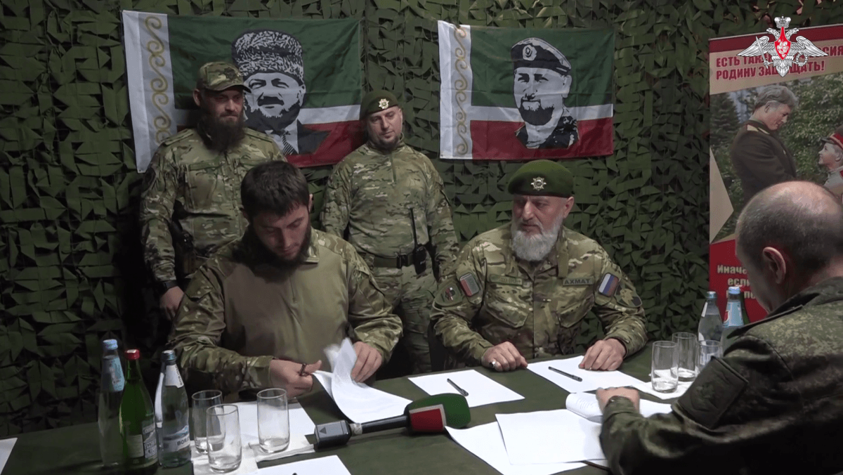Чеченские добровольцы согласились с требованиями Шойгу: контракт с МО РФ подписан / скриншот Чеченские добровольцы согласились с требованиями Шойгу: контракт с МО РФ подписан / скриншот