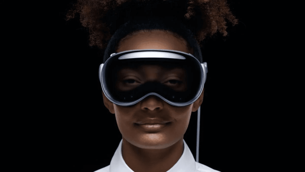 Бюджетна версія шолома Apple Vision Pro вийде в 2025 році / фото Apple Бюджетна версія шолома Apple Vision Pro вийде в 2025 році / фото Apple