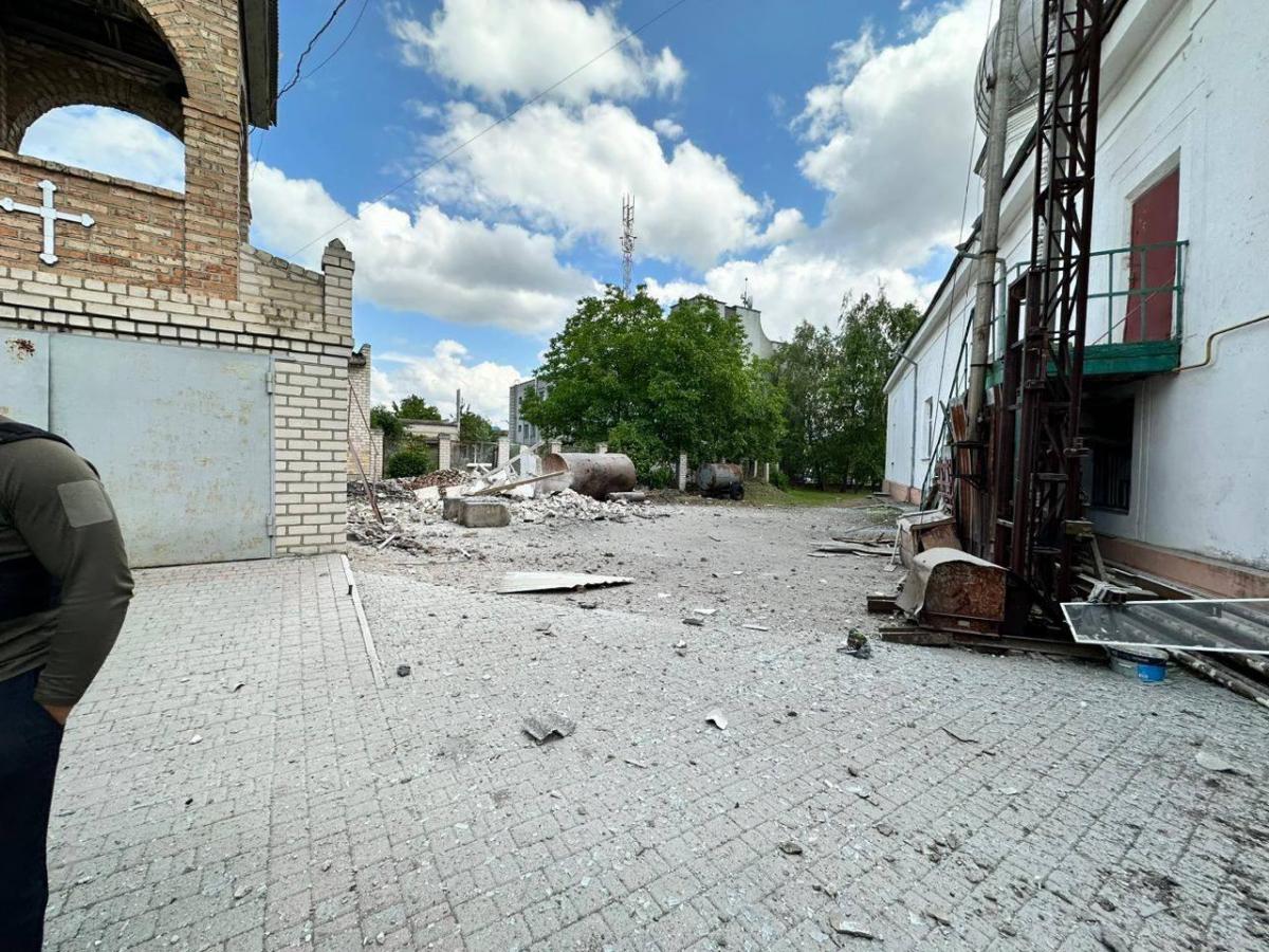 Вбито священника: росіяни обстріляли церкву на Херсонщині / фото Андрій Єрмак в Telegram Вбито священника: росіяни обстріляли церкву на Херсонщині / фото Андрій Єрмак в Telegram