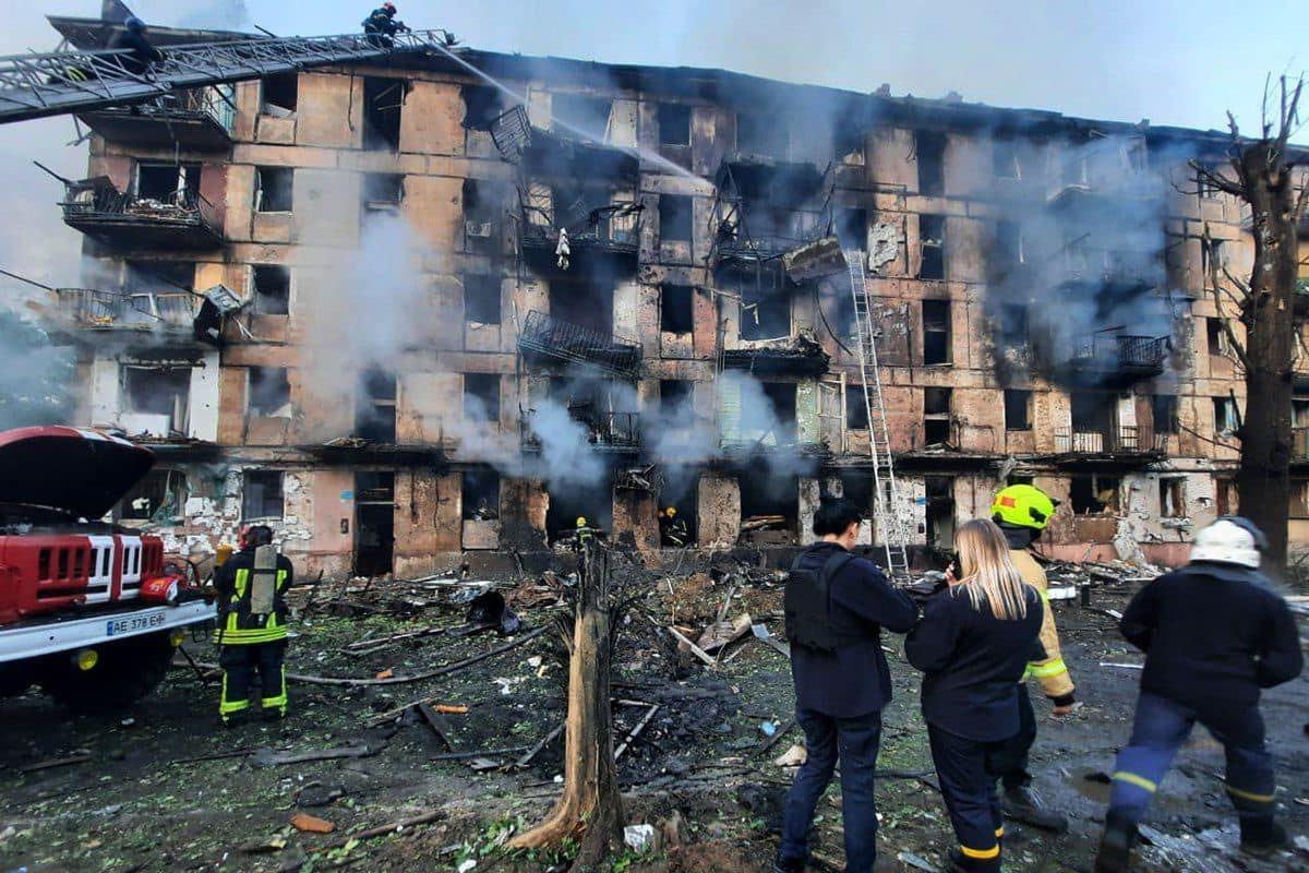 Вілкул розповів про наслідки обстрілу Кривого Рогу росіянами / фото t.me/dsns_telegram Вілкул розповів про наслідки обстрілу Кривого Рогу росіянами / фото t.me/dsns_telegram