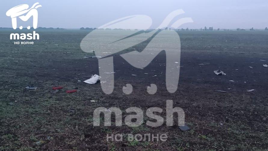 Гауляйтер Криму заявив про нічну атаку безпілотників: один вибухнув (фото) Гауляйтер Криму заявив про нічну атаку безпілотників: один вибухнув (фото)