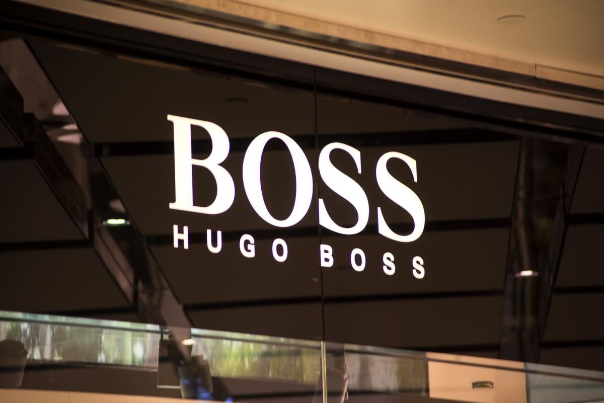 Hugo Boss снова выбрали не ту сторону / фото ua.depositphotos.com Hugo Boss снова выбрали не ту сторону / фото ua.depositphotos.com