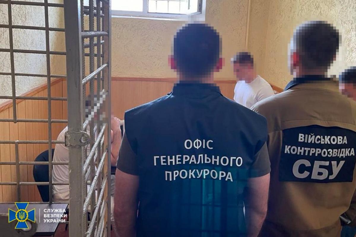 Колишніх топ-чиновників з Міноборони України підозрюють у привласненні понад мільярда гривень / фото t.me/SBUkr Колишніх топ-чиновників з Міноборони України підозрюють у привласненні понад мільярда гривень / фото t.me/SBUkr