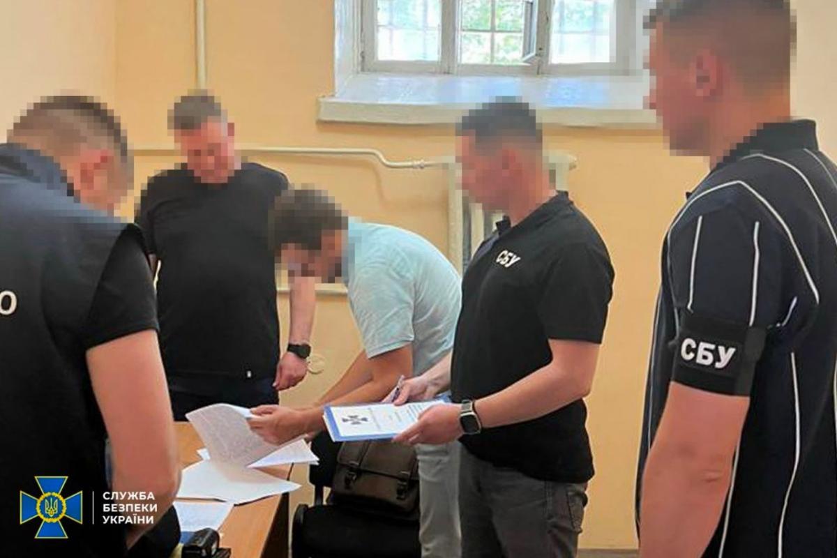 Колишніх топ-чиновників з Міноборони України підозрюють у привласненні понад мільярда гривень / фото t.me/SBUkr Колишніх топ-чиновників з Міноборони України підозрюють у привласненні понад мільярда гривень / фото t.me/SBUkr