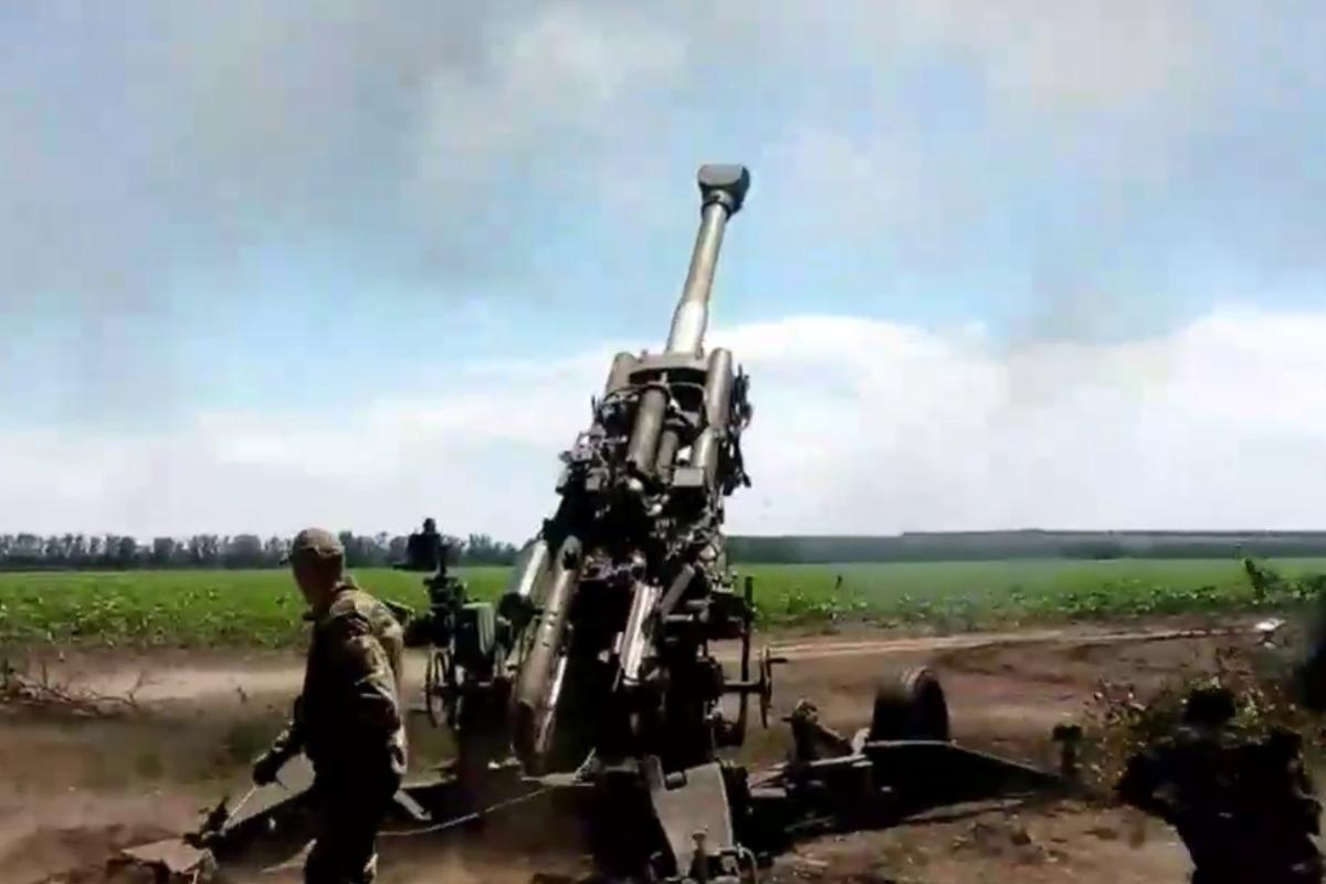 Артилеристи ЗСУ влаштували росіянам перегони, де головний приз - "життя" / скріншот Артилеристи ЗСУ влаштували росіянам перегони, де головний приз - "життя" / скріншот