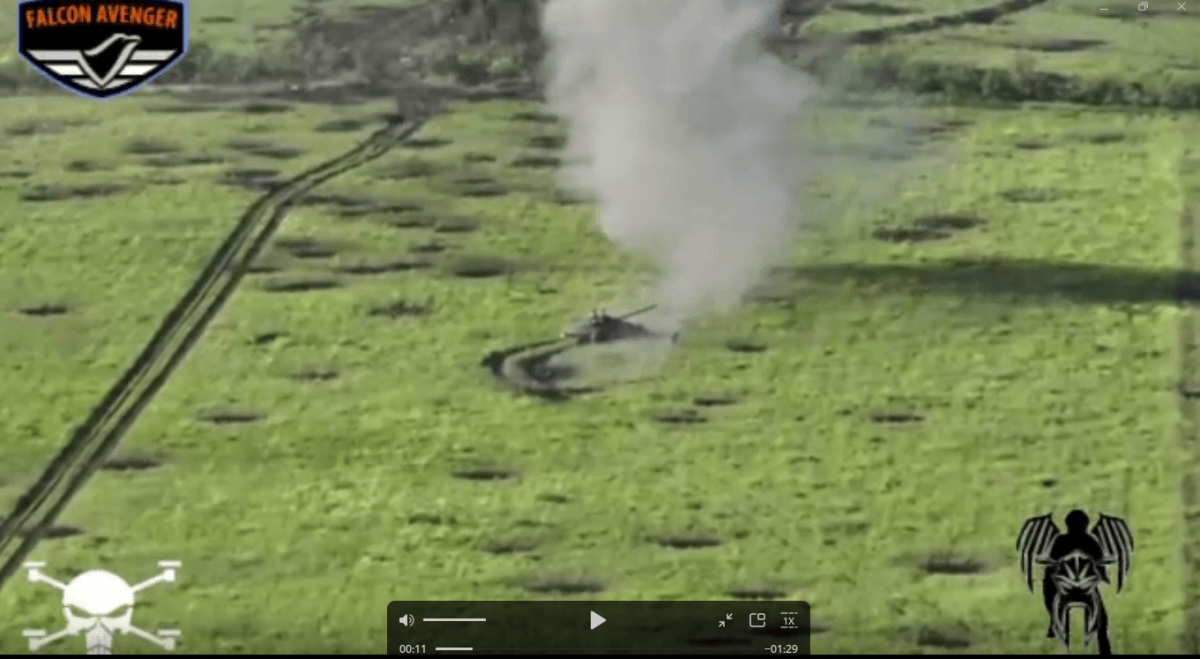 Ворожий Т-80 намагався втекти від неминучої долі, але ЗСУ влучно його підбили / скріншот Ворожий Т-80 намагався втекти від неминучої долі, але ЗСУ влучно його підбили / скріншот