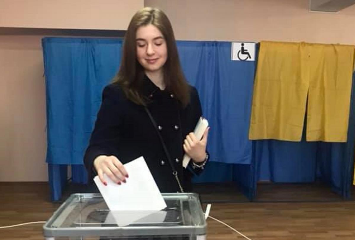 Ярина Ар'єва склала мандат / фото Facebook Ярини Ар'євої Ярина Ар'єва склала мандат / фото Facebook Ярини Ар'євої