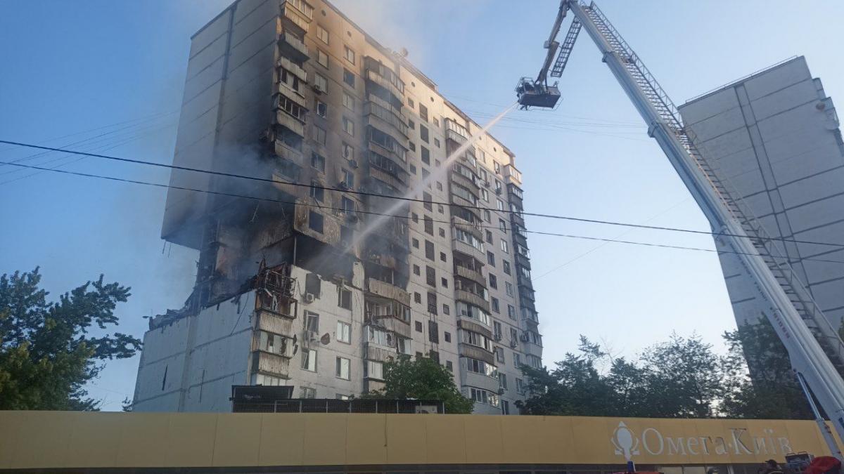 В многоэтажке взорвался газ / фото ГСЧС В многоэтажке взорвался газ / фото ГСЧС