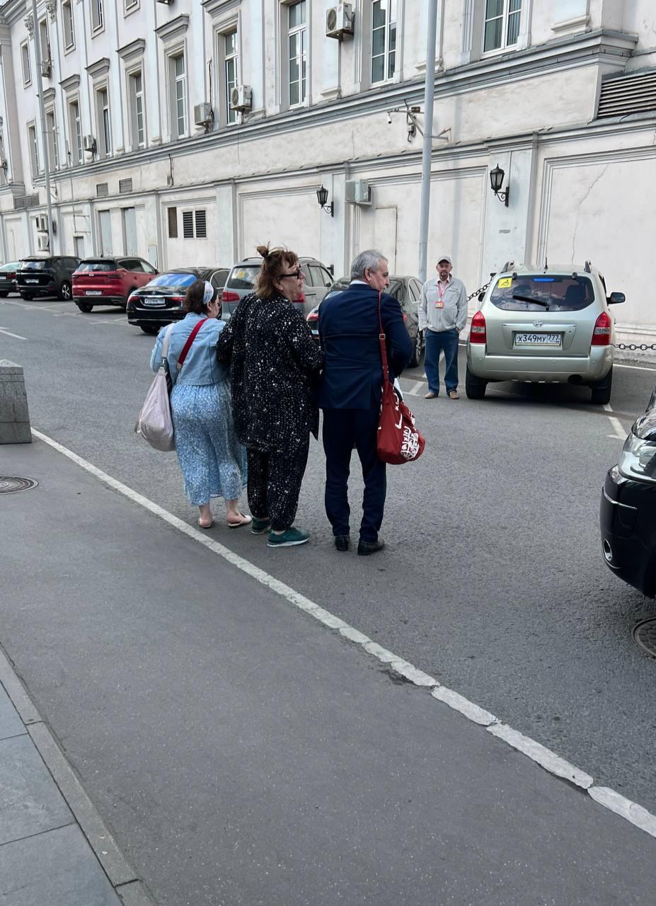 'Она совсем плоха': Валюха из 'Сватов' уже не может сама ходить (фото) 'Она совсем плоха': Валюха из 'Сватов' уже не может сама ходить (фото)