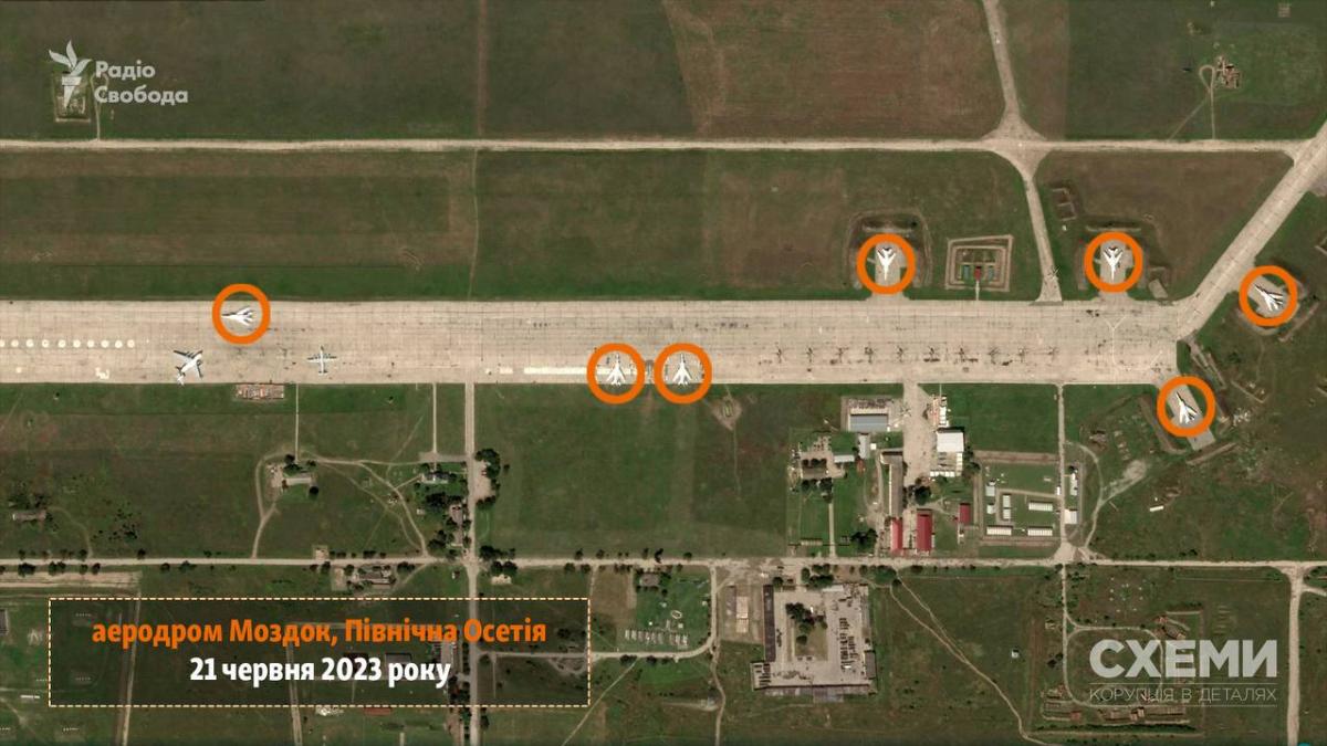 21 июня аэродроме близ Моздока размещалось 7 самолетов ТУ-22М3 / radiosvoboda.org