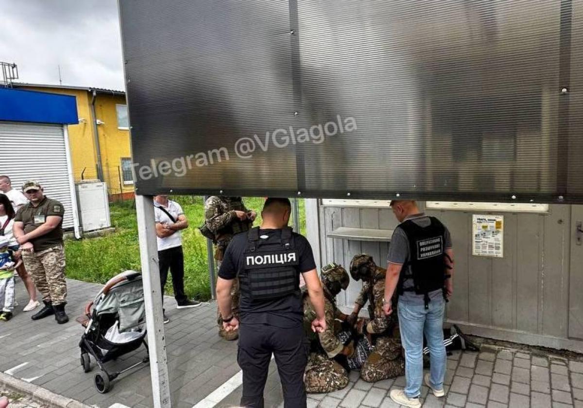 K zadržení došlo na kontrolním stanovišti Malye Selmentsy na ukrajinsko-slovenské hranici / foto Vitaliy Glagola