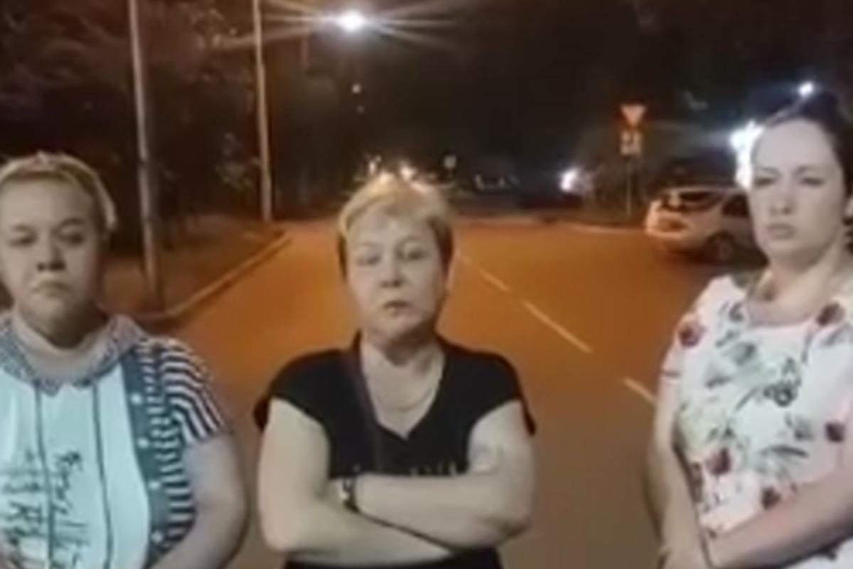 Матері бойовиків "Шторм" розповіли, що їхніх синів вб'ють "свої ж" в Україні / скріншот Матері бойовиків "Шторм" розповіли, що їхніх синів вб'ють "свої ж" в Україні / скріншот