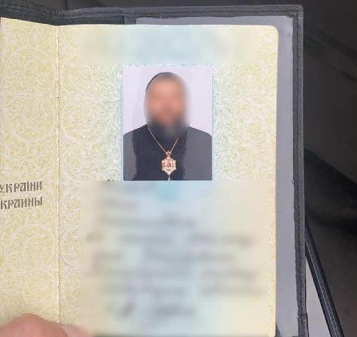 Підтримував антиукраїнську діяльність: на Київщині затримали проросійського попа Підтримував антиукраїнську діяльність: на Київщині затримали проросійського попа