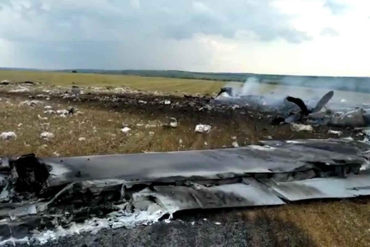 Бойцы ЧВК "Вагнер" сбили российский самолет Ил-22 / скриншот Бойцы ЧВК "Вагнер" сбили российский самолет Ил-22 / скриншот