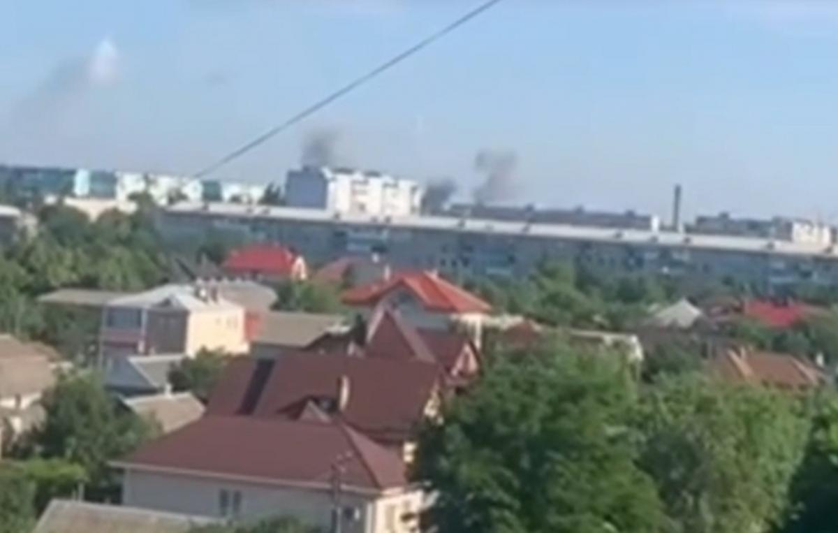 У Бердянську пролунали вибухи / скріншот У Бердянську пролунали вибухи / скріншот