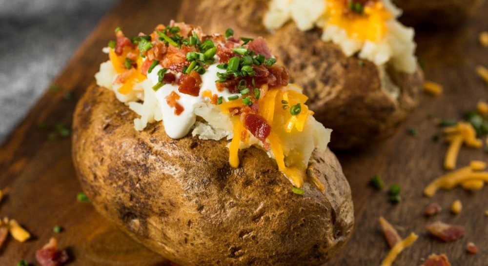 Картошка по французски с фаршем, грибами и сыром в духовке