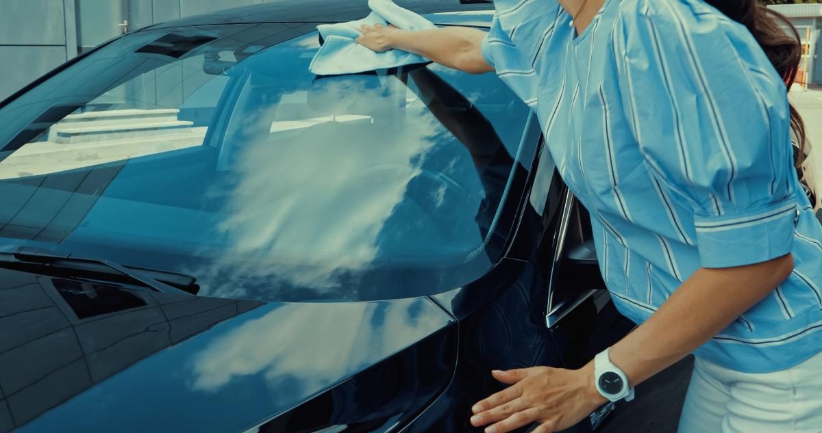 Как убрать царапины со стекол автомобиля?