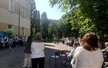 "Нас там не ждали": во Львове ребенка с инвалидностью не пригласили на праздник последнего звонка