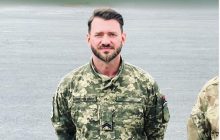 Хореограф Дмитро Дікусар, який служить у ЗСУ, опинився у лікарні: що сталося