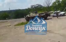 У Шахтарську російський БТР переїхав легковик, є жертви - ЗМІ (відео)