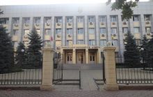 Избили кулаками: в Одессе за нападение на журналистов условно осуждены два охранника "Муниципальной стражи"