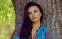 Відома співачка, чий чоловік воює на Херсонщині, показала наслідки підриву Каховської ГЕС