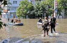 "Крыш домов не видно": волонтерка из Херсона рассказала, как спасалась с детьми