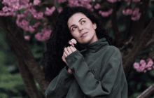 Біля сакури і з гербом: Настя Каменських показала "чесні" фото без фільтрів