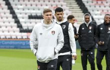 Клуб АПЛ, за який виступає гравець збірної України, звільнив головного тренера