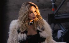 "Хто тобі дав гроші?": Лобода публічно принизила дівчину з плакатом "Харків без Лободи"