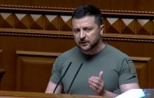Зеленский: Россия должна просить НАТО принять к себе Украину (видео)