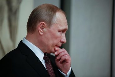 Діра в санкціях: як Путін збільшує імпорт західних чіпів для війни проти України