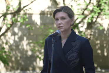 Вшанувала пам'ять загиблих дітей: Зеленська ледь не розридалася під час потужної промови (відео)