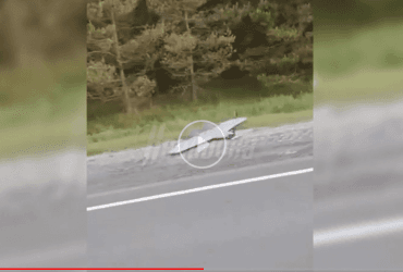 Летіли в бік Москви: у Росії на трасі в Калузькій області впали два БПЛА (відео)