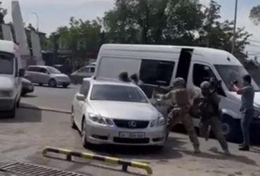 В Кыргызстане предотвратили попытку госпереворота, идут задержания – СМИ (видео)