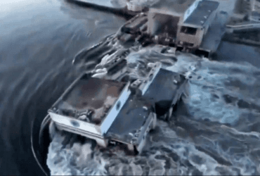 Будувалась, щоб витримати ядерний удар: дамба Каховської ГЕС зруйнована не повністю