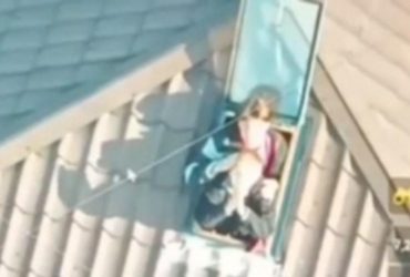 На лівому березі українці благають про порятунок: дрон зняв щемливий момент (відео)