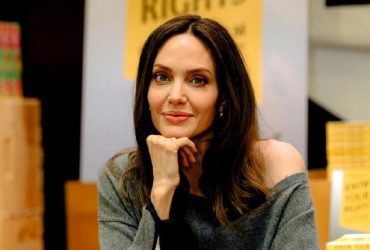 Анджеліна Джолі несподівано змінила імідж (фото)