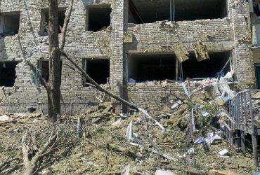 Окупанти вдарили по лікарні в Гуляйполі: наразі відомо про двох загиблих і трьох поранених