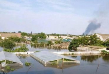 Теракт на Каховской ГЭС: оккупанты запрещают эвакуацию людям с украинским паспортом