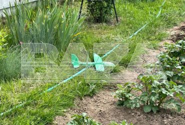 Панікують, не зменшуючи обертів: росіянка навела шуму, переплутавши дитячу іграшку з БПЛА