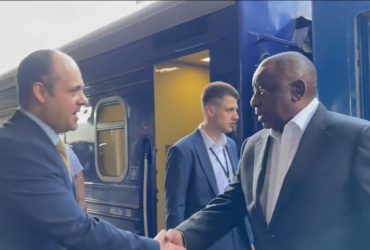 Київ застряг у заторах: центр перекрили через візит президента ПАР (відео)