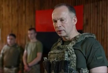 На напрямку головного удару ворога ситуація складна, - Сирський (відео)