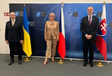 Україна домовилася з Словаччиною і Чехією про купівлю й ремонт БМП