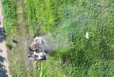 Окупанти влучили ракетою у цивільний автомобіль на Харківщині: є загиблі