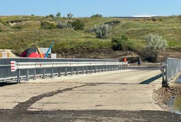 Підрив Каховської ГЕС: на Миколаївщині два мости на 10 днів пішли під воду, але встояли (відео)